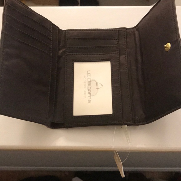 Vintage Liz Claiborne wallet - Picture 4 of 8